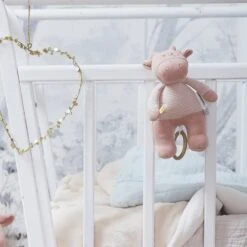 Peluche Mini-Musical Lola Les Iconiques 7 Peluche Mini-Musical Lola Les Iconiques -Optimal Jouet Magasin 5413042292725 5413042292725 4BaseMedia 550Wx550H