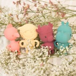 Lilliputiens Hochet Multisensoriel éco Yvon 13 Lilliputiens Hochet Multisensoriel éco Yvon -Optimal Jouet Magasin 5414834832099 5414834832099 6BaseMedia 550Wx550H