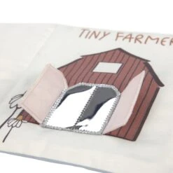 LÄSSIG Livre D´éveil En Tissu Tiny Farmer -Optimal Jouet Magasin 550Wx550H 4042183420646 5