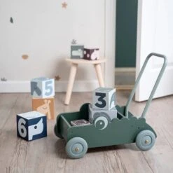 Done By Deer Cubes à Empiler Deer Friends -Optimal Jouet Magasin 5712643018452 5712643018452 3BaseMedia 550Wx550H