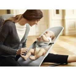 BabyBjörn Transat Balance Mesh -Optimal Jouet Magasin babybjornabtransatbalancesoftmeshargentblanc 7317680050298 4BaseMedia 550Wx550H